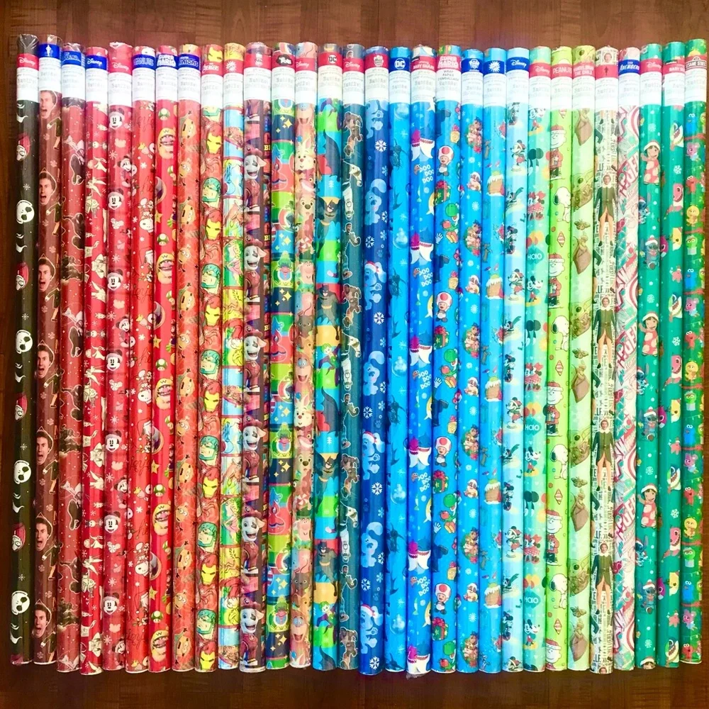 L.O.L SURPRISE CHRISTMAS WRAPPING PAPER - Picture 3 of 7